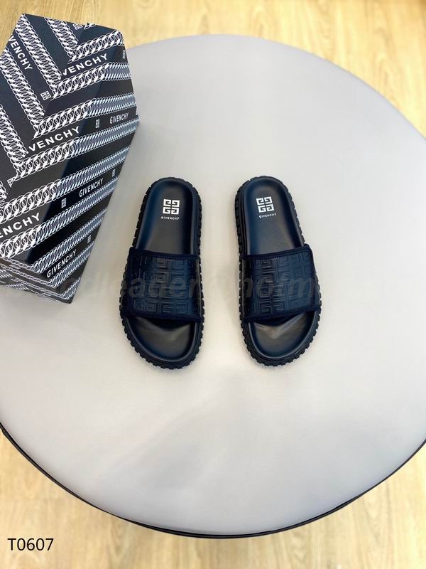 GIVENCHY Men's Slippers 2